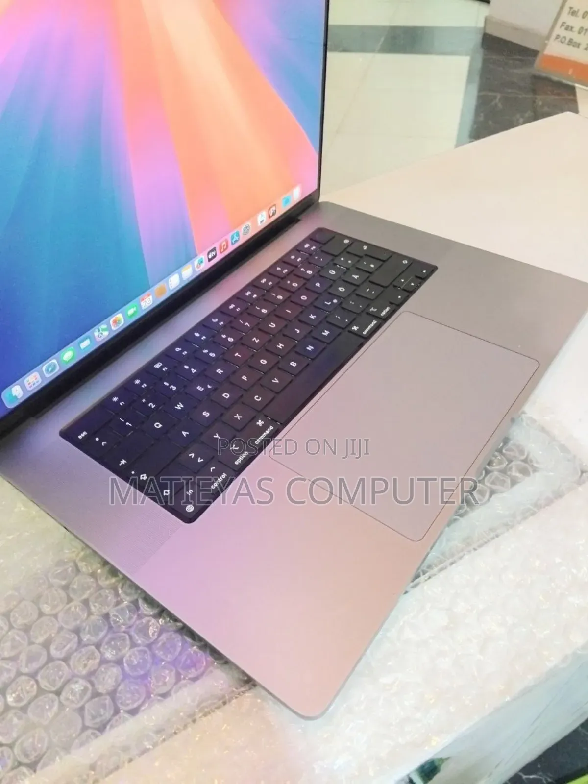 New Laptop Apple MacBook Pro 2021 M1 Max 64GB Apple M1 Max SSD 1T