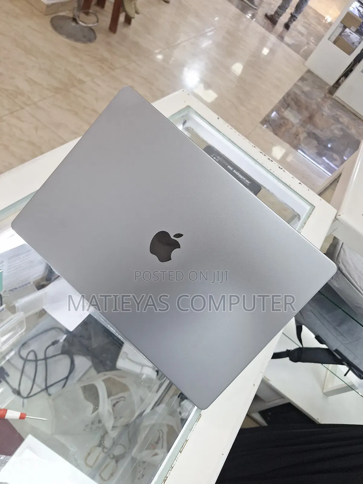 New Laptop Apple MacBook Pro 2021 M1 Max 64GB Apple M1 Max SSD 1T
