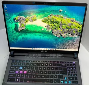 New Laptop MSI Vector 16 HX AI A2XWIG 32GB Intel Core Ultra 7 SSD 512GB