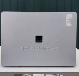New Laptop Microsoft Surface 16GB Intel Core i7 SSD 256GB