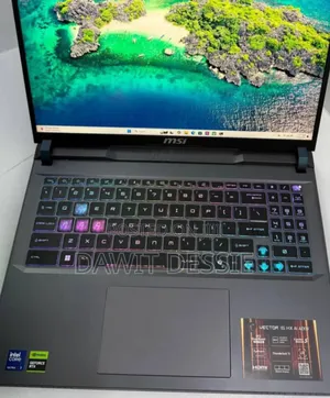 New Laptop MSI 32GB Intel Core Ultra 7 SSD 512GB