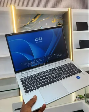 New Laptop HP ProBook 450 G9 16GB Intel Core i7 SSD 512GB