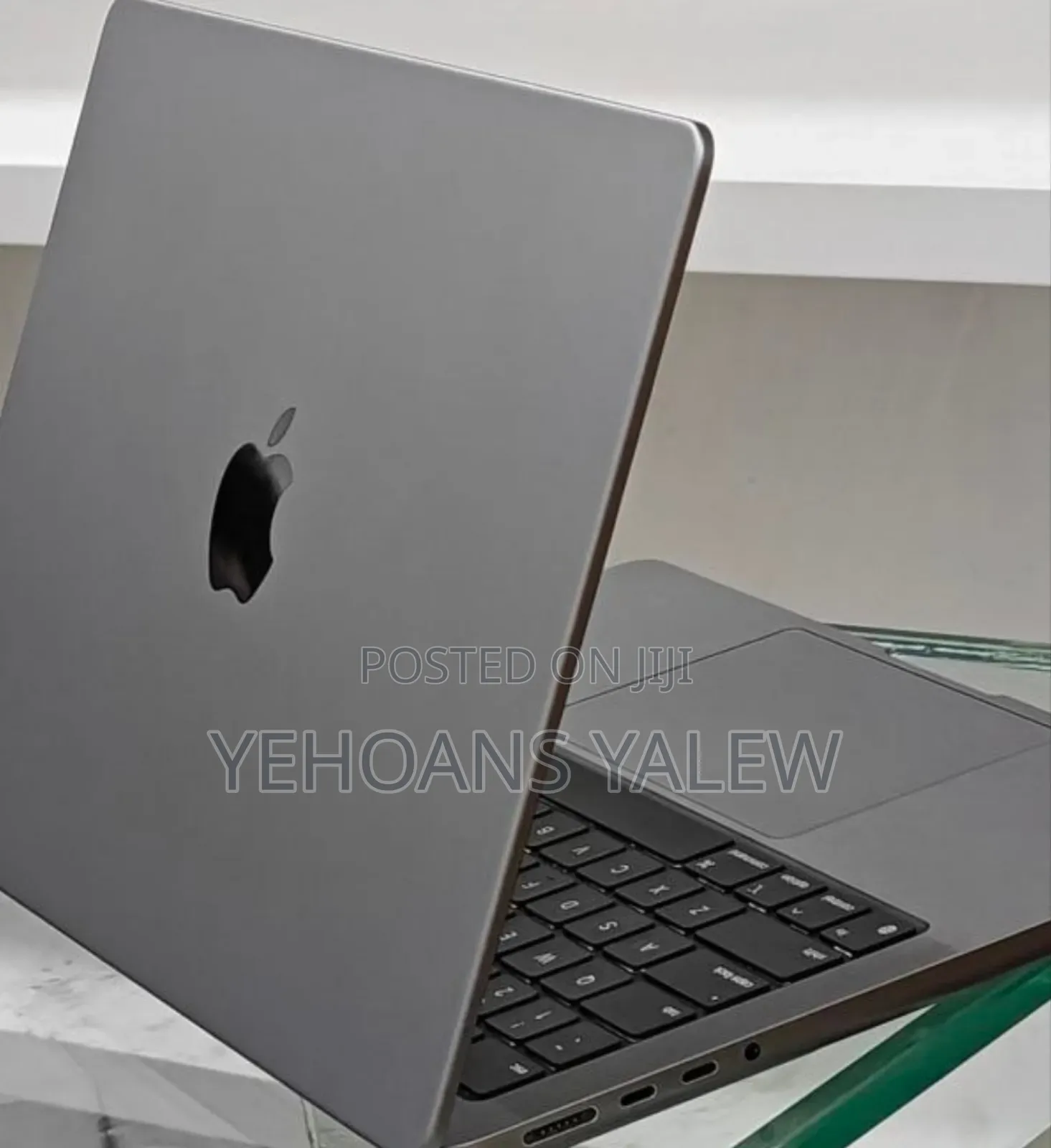 New Laptop Apple MacBook Pro 2023 M3 14-inch 8GB Apple M3 Pro SSD 512GB