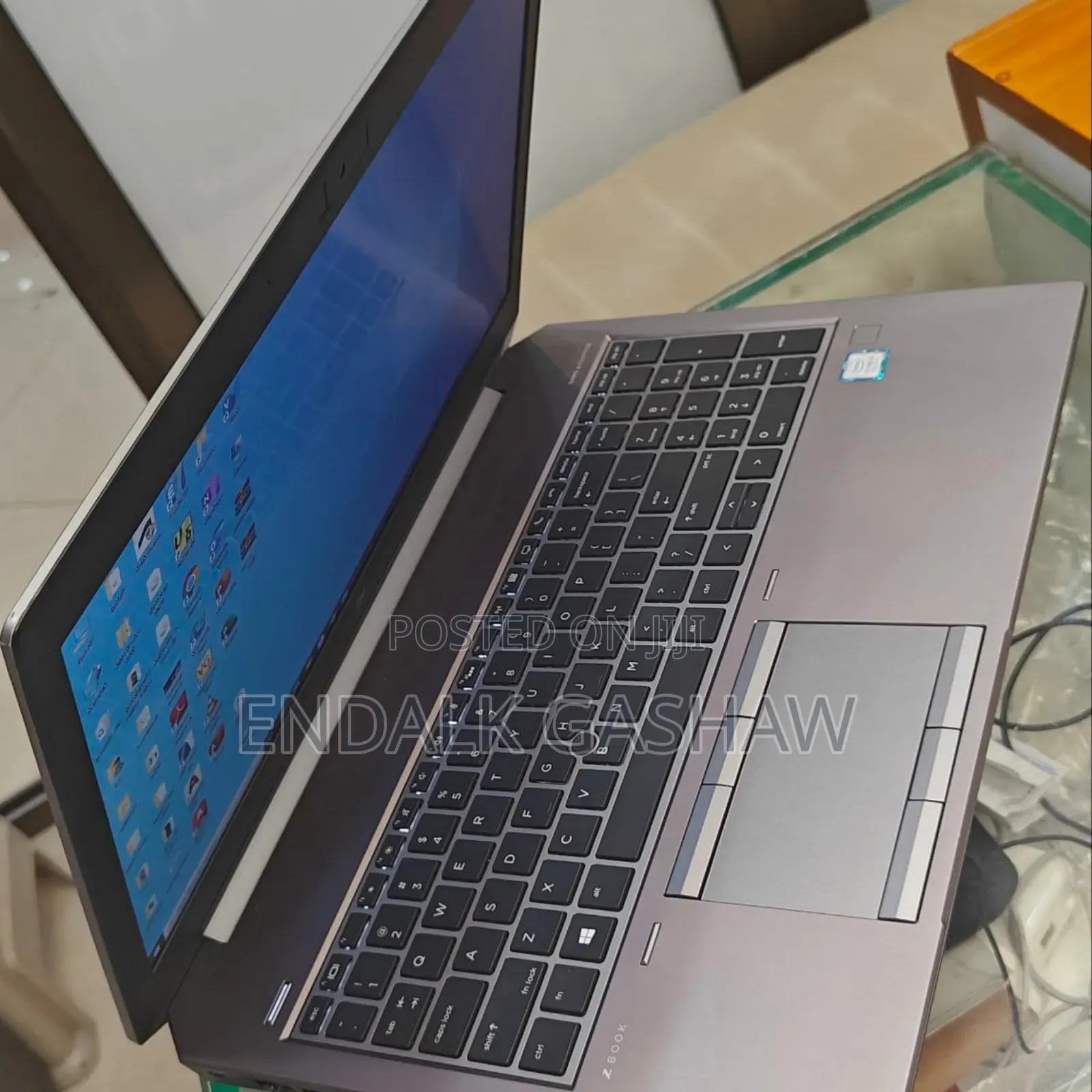 New Laptop HP ZBook Studio G5 16GB Intel Core i5 SSD 512GB