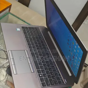 New Laptop HP ZBook Studio G5 16GB Intel Core i5 SSD 512GB