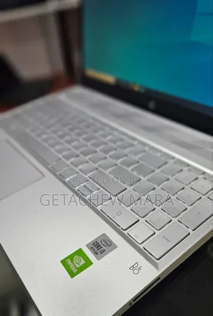 New Laptop HP Pavilion 15 8GB Intel Core i5 SSD 256GB