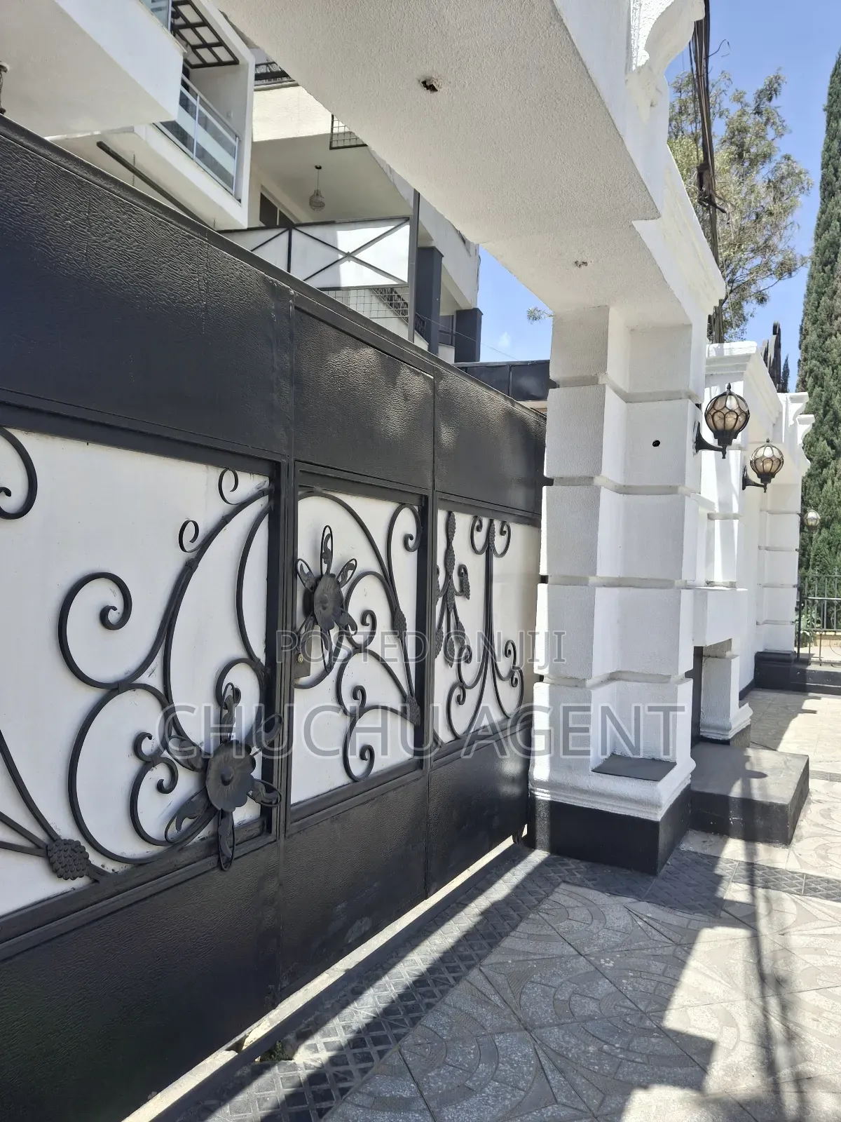 Furnished 12bdrm House in Bole for rent