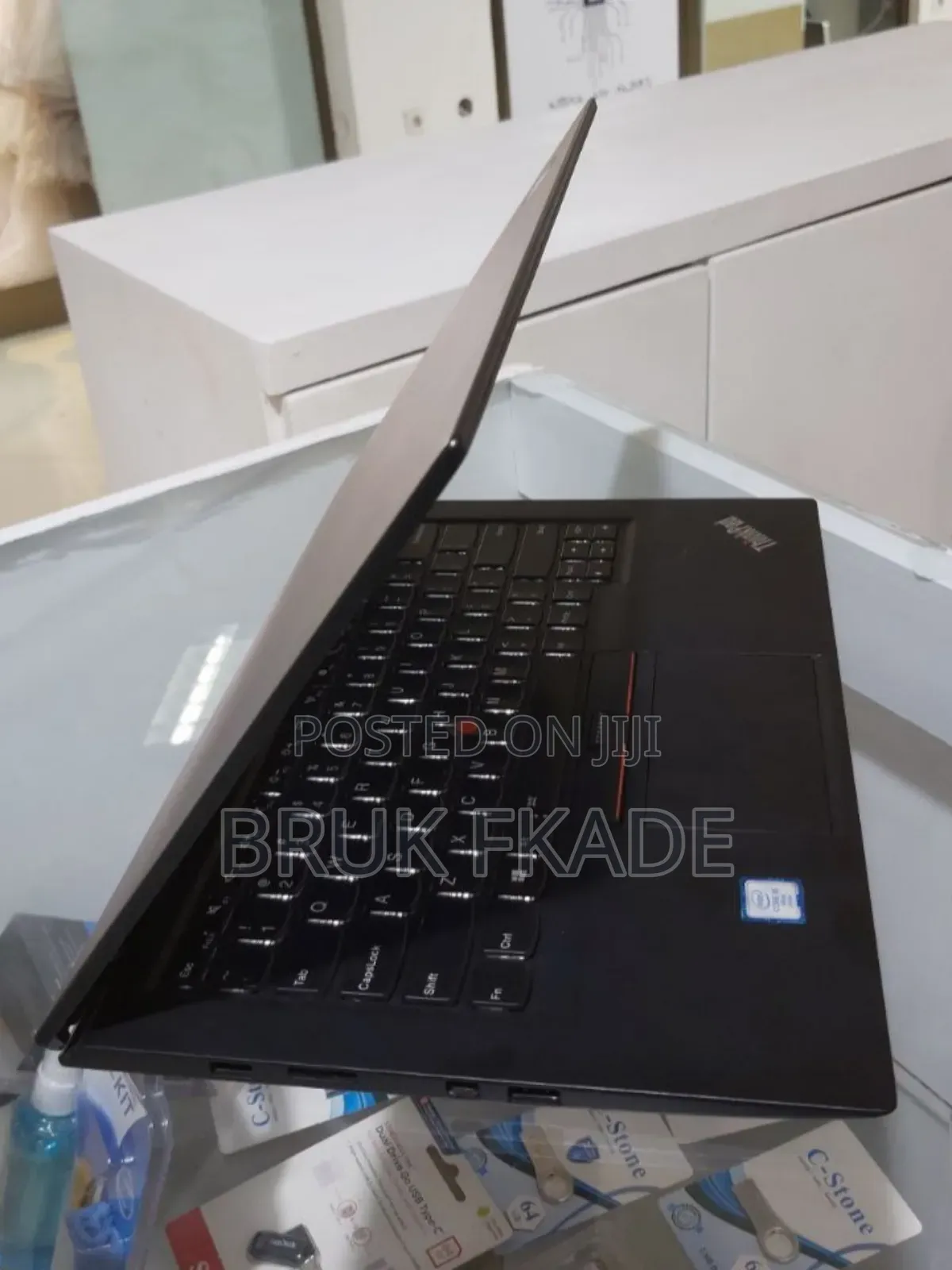 New Laptop Lenovo ThinkPad X1 Carbon 8GB Intel Core i5 SSD 512GB