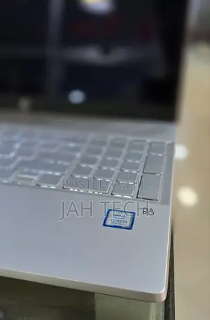 New Laptop HP Pavilion 15 12GB Intel Core i5 HDD 1T