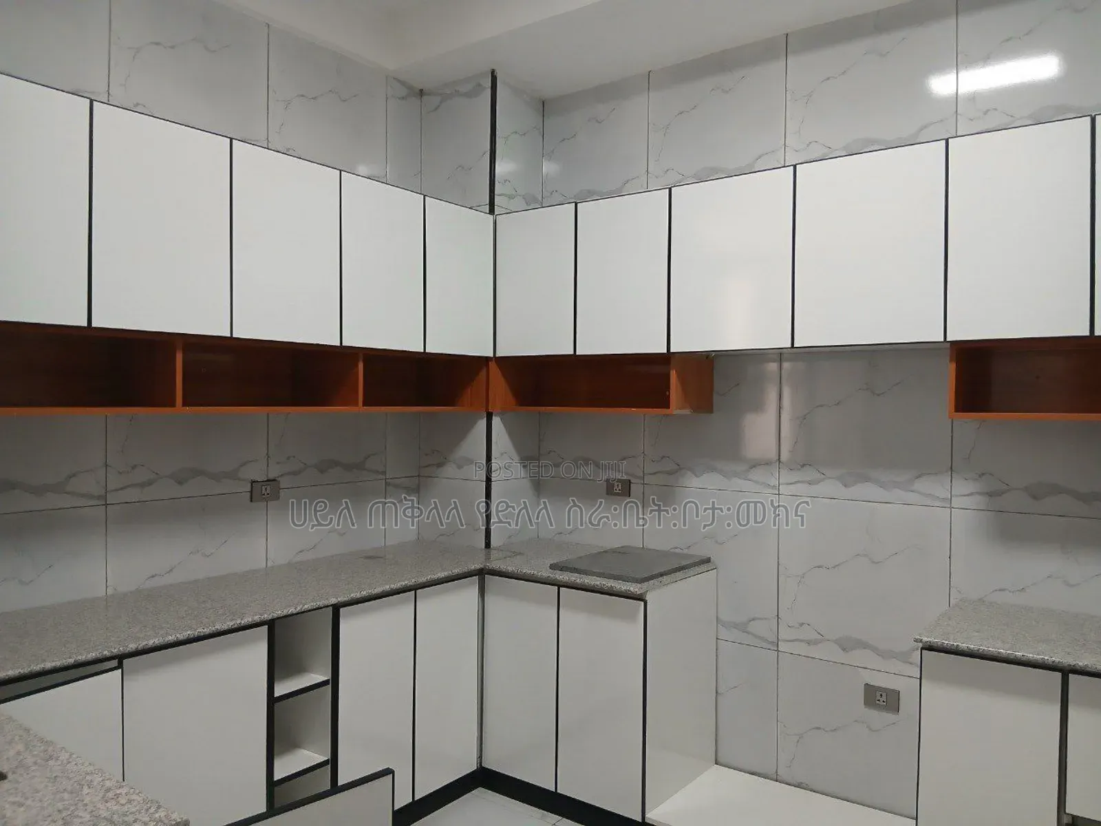 Furnished 7bdrm Townhouse/Terrace in Jakiros Meta Area, Bole for sale