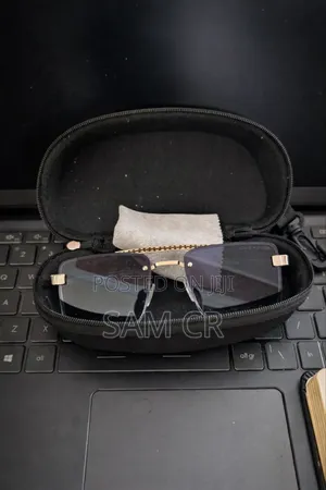 Lacoste Sunglasses – Premium Design, Uv Protection, With Case
