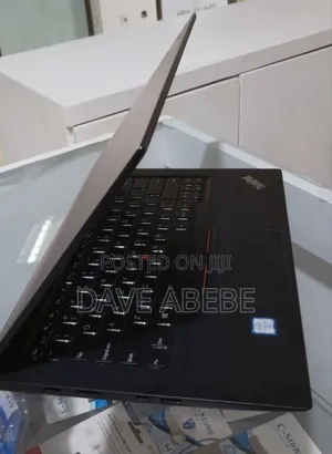 New Laptop Lenovo ThinkPad X1 Carbon 8GB Intel Core i7 SSD 512GB