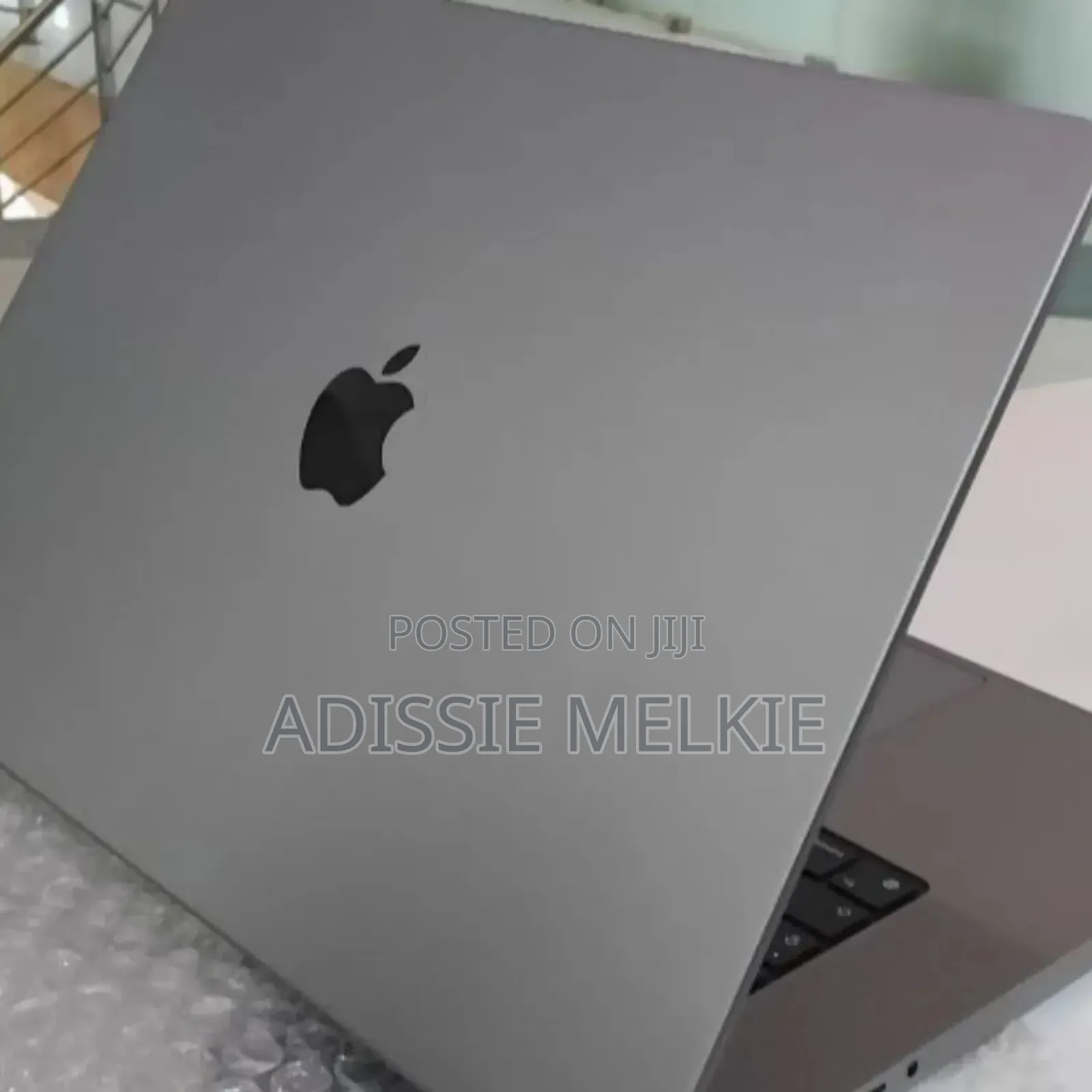 New Laptop Apple MacBook Pro 2021 M1 64GB Apple M1 Pro SSD 1T