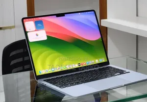 New Laptop Apple MacBook Air 16GB Apple M4 SSD 256GB