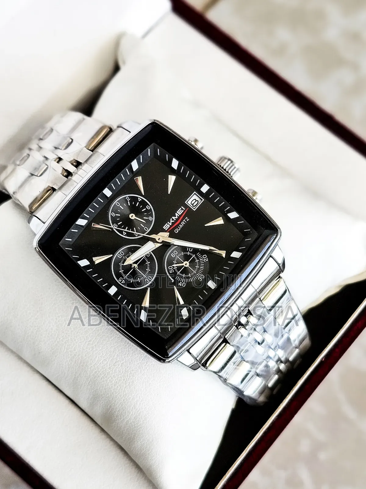 Skmei 2434 Men's Stainless Steel Quartz Chronograph Watch.