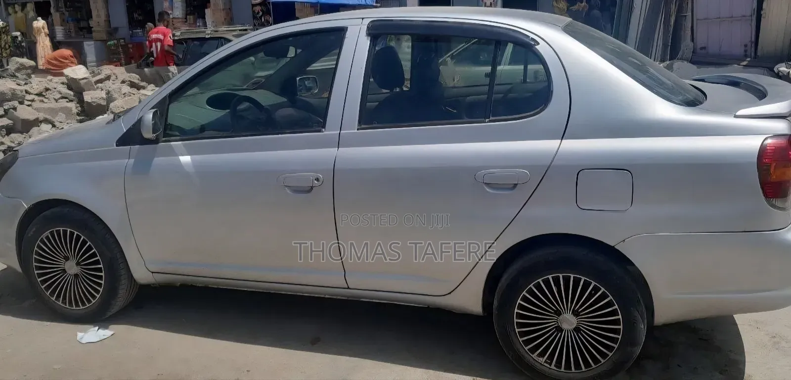 Toyota Platz 2004