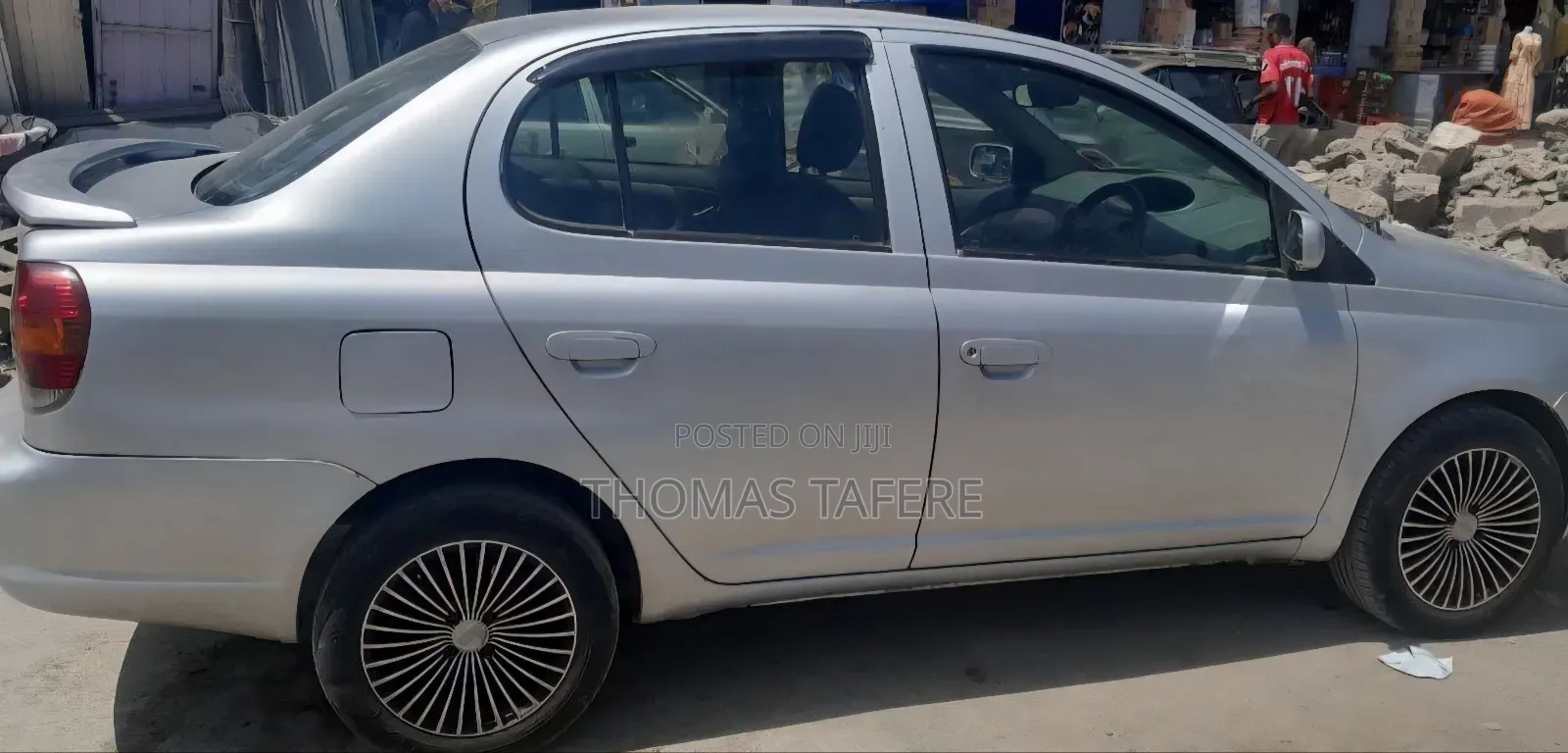 Toyota Platz 2004