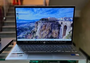 New Laptop HP Pavilion 15 8GB Intel Core i5 SSD 512GB