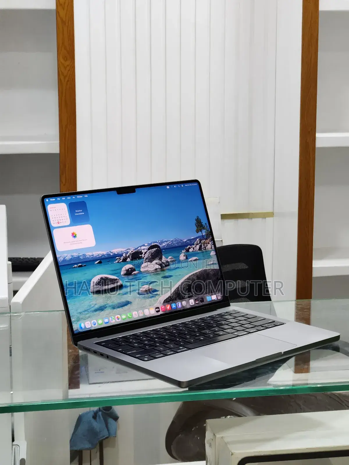 New Laptop Apple MacBook Pro M1 16GB Apple M1 Pro SSD 512GB