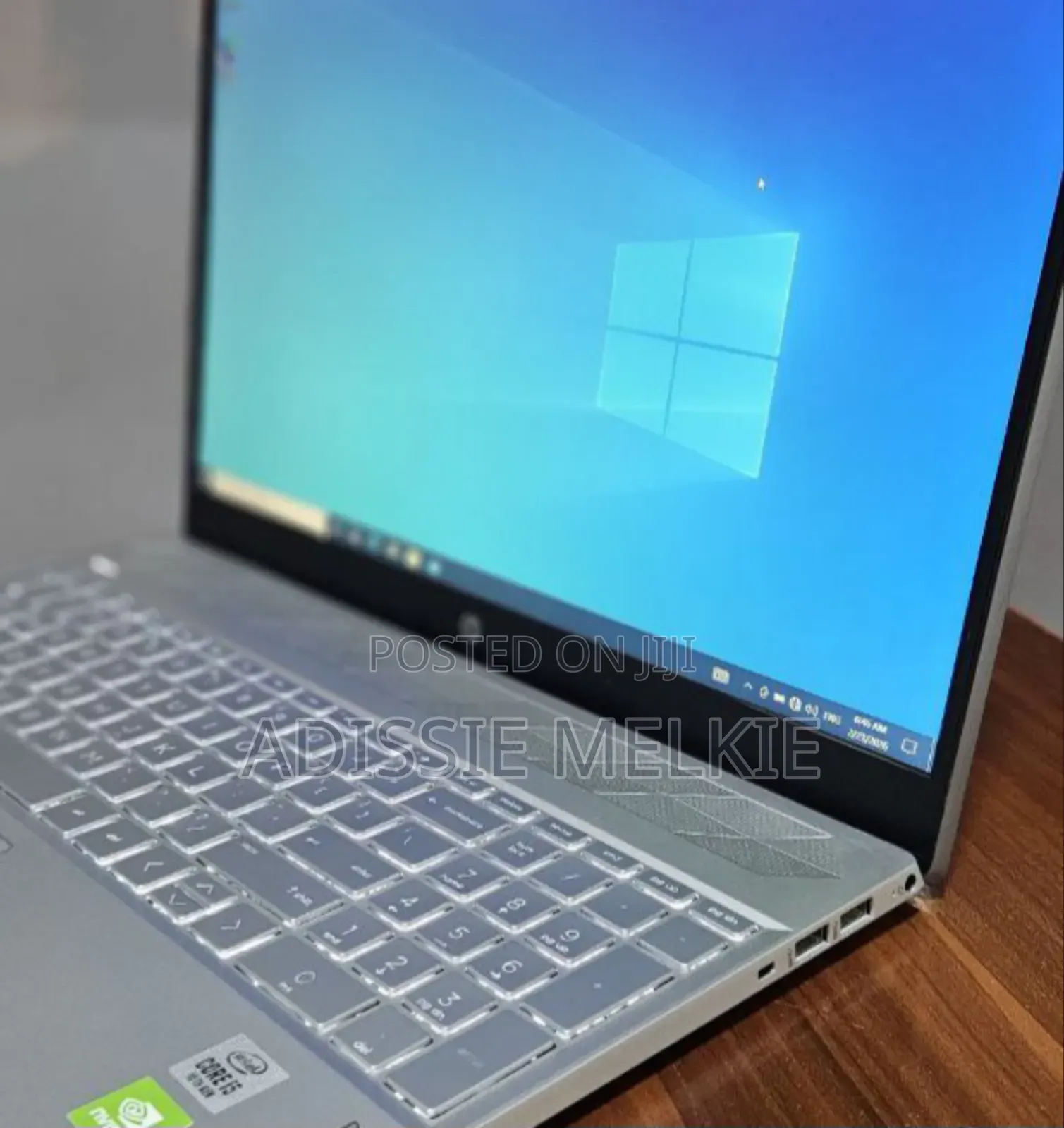New Laptop HP Pavilion 15 8GB Intel Core i5 SSD 256GB
