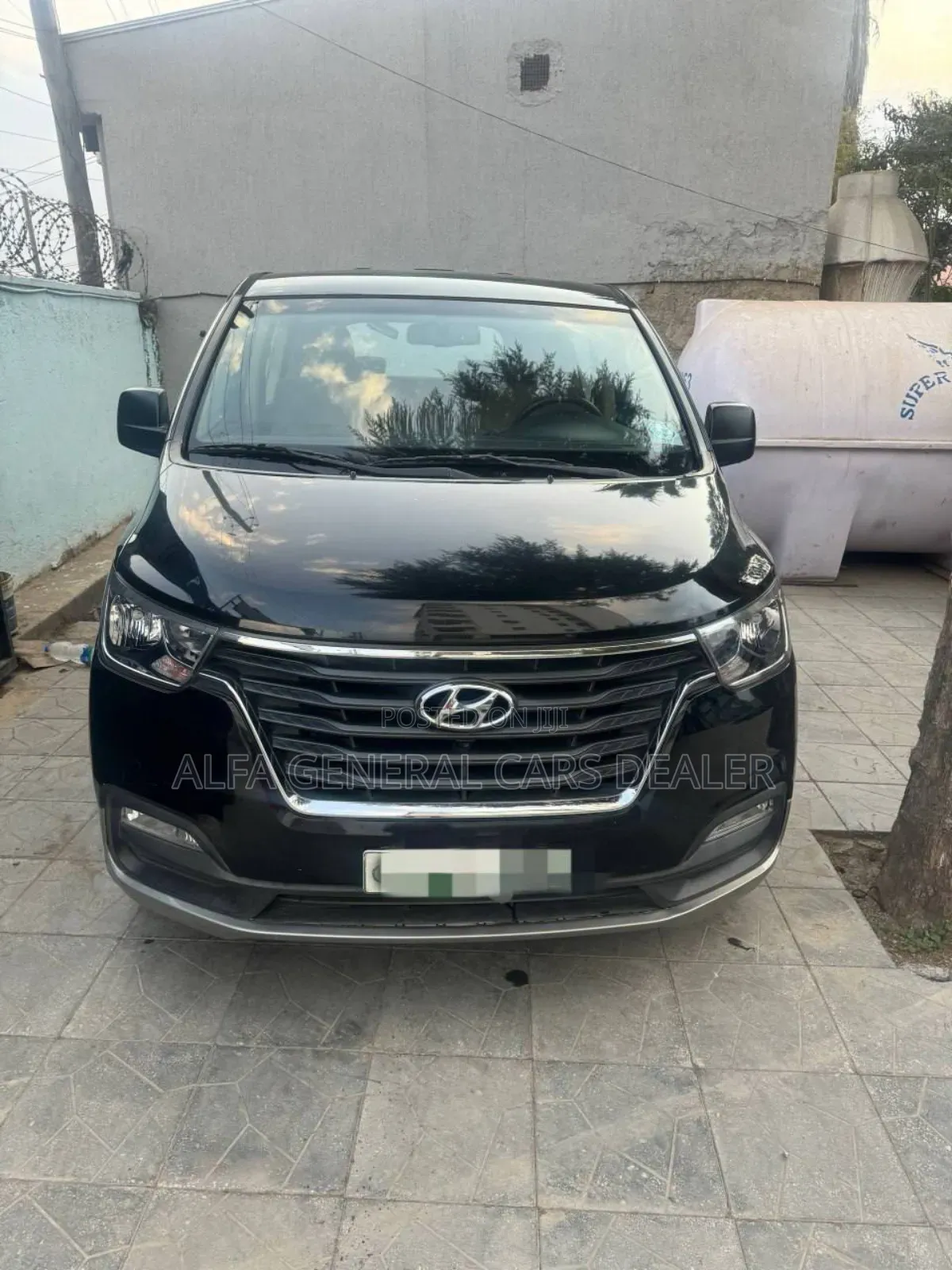 Hyundai H1 2021 Black