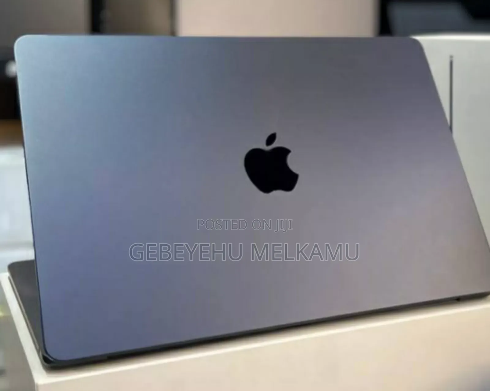 New Laptop Apple MacBook Air 2025 M4 13-inch 16GB Apple M4 SSD 512GB