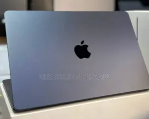 New Laptop Apple MacBook Air 2025 M4 13-inch 16GB Apple M4 SSD 512GB