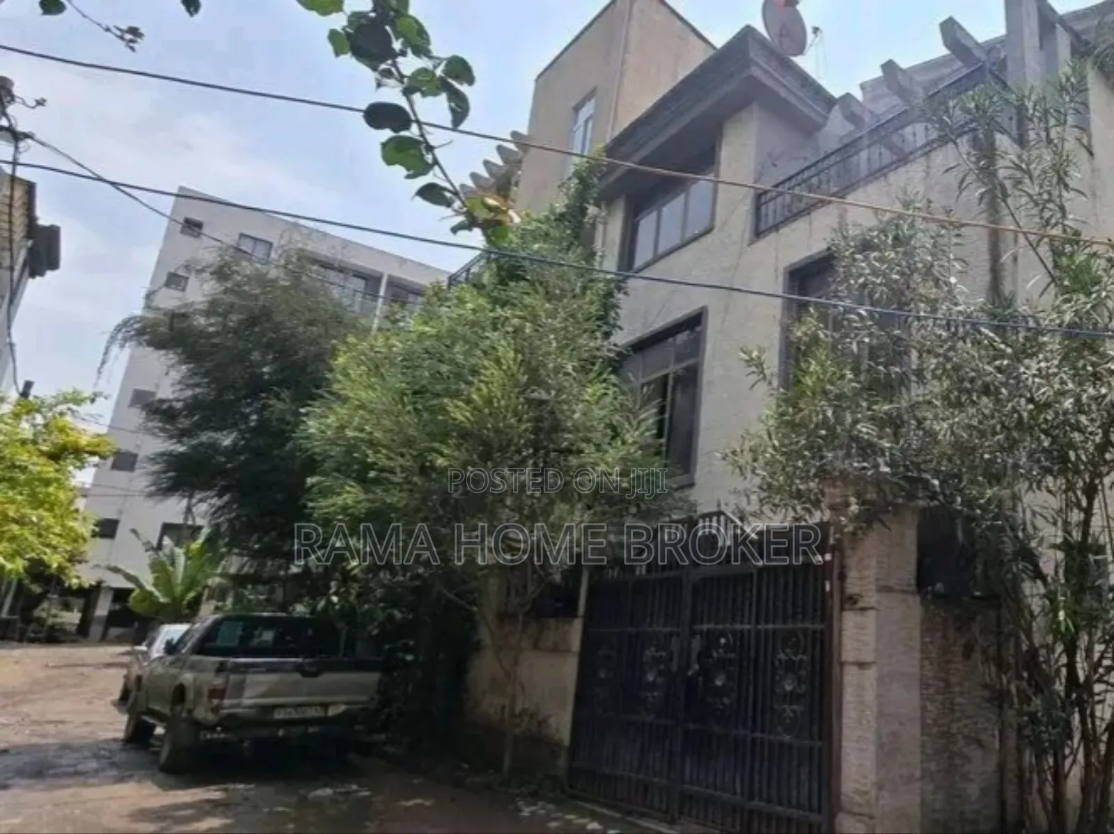 Furnished 3bdrm Apartment in ጋርመንት, Yeka for sale