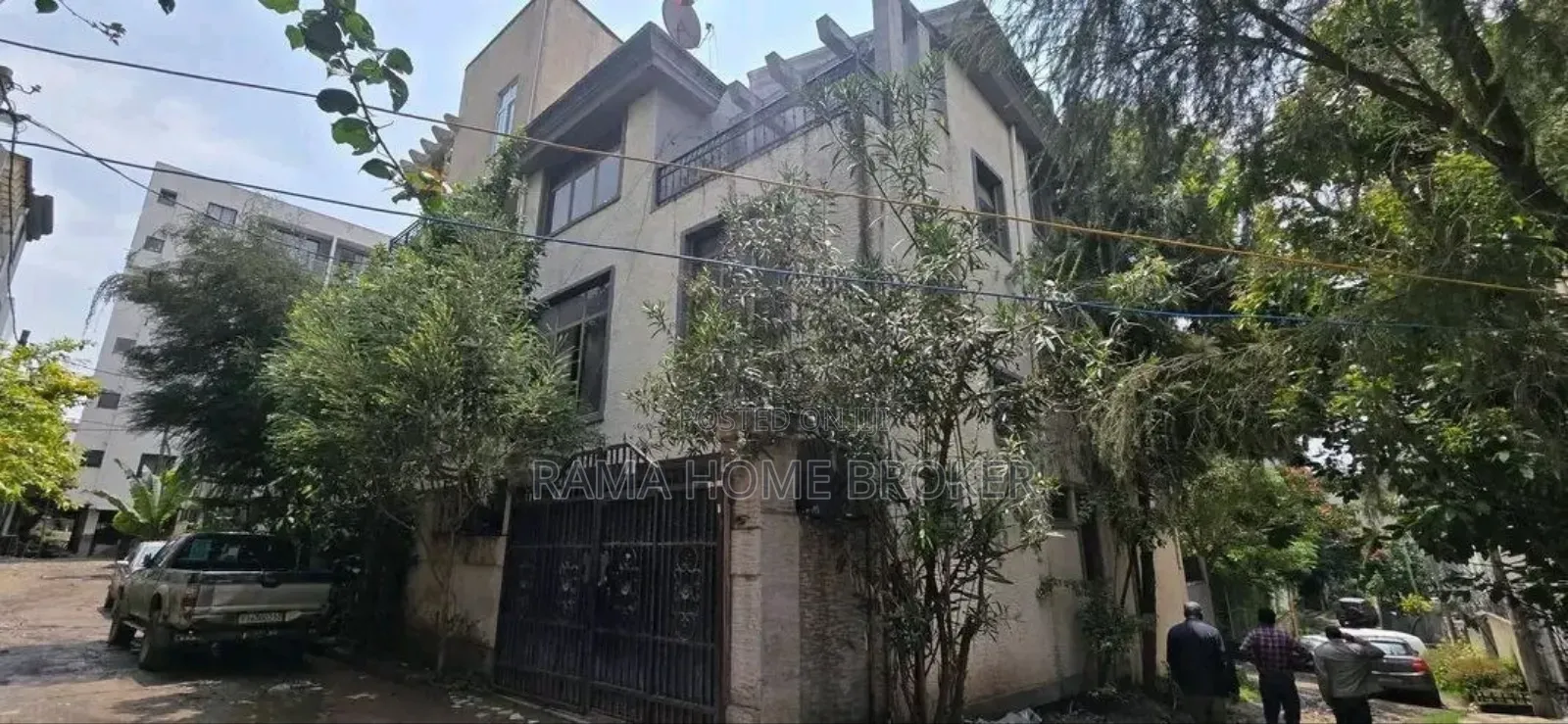 Furnished 3bdrm Apartment in ጋርመንት, Yeka for sale