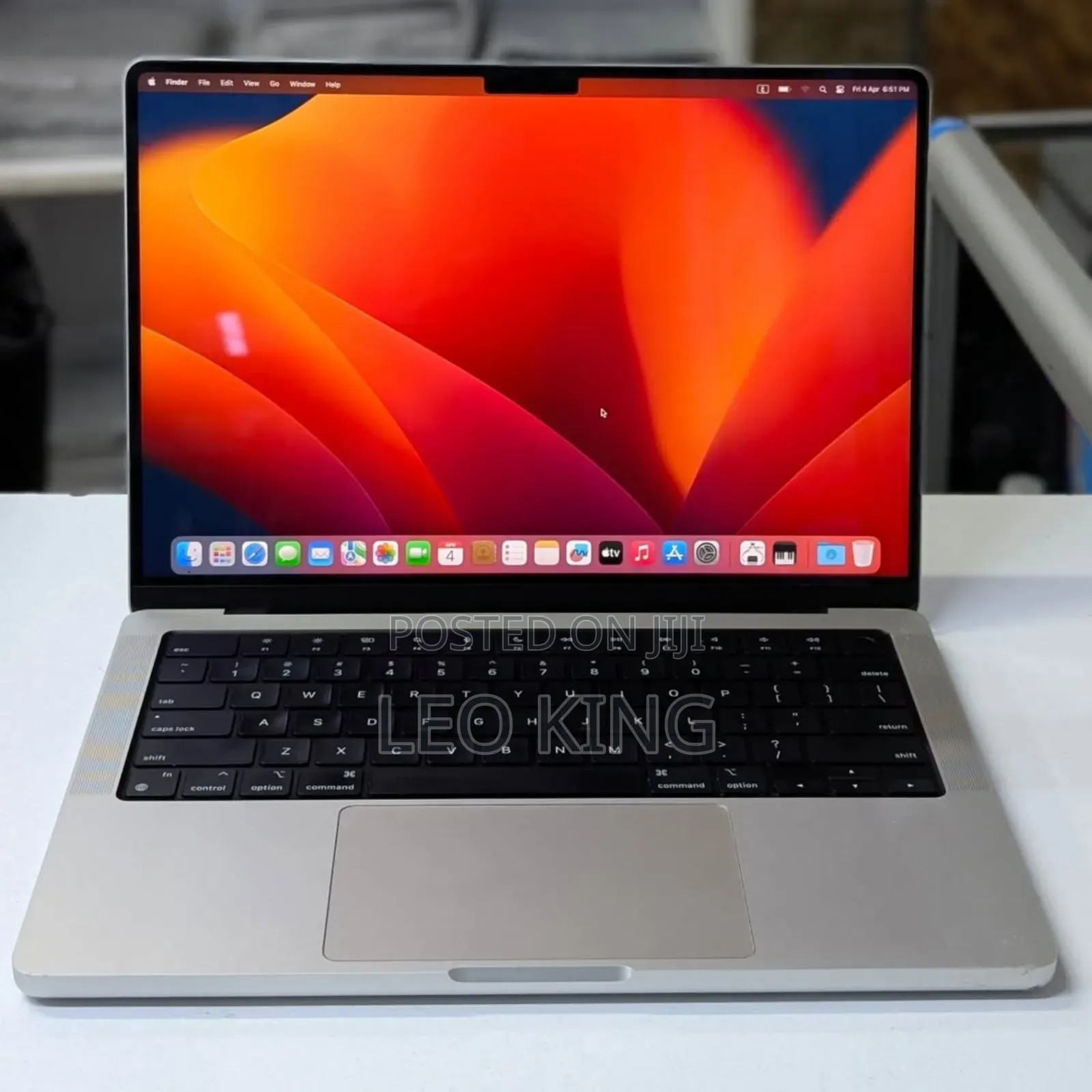 New Laptop Apple MacBook Pro 2021 M1 16GB Apple M1 Pro SSD 512GB