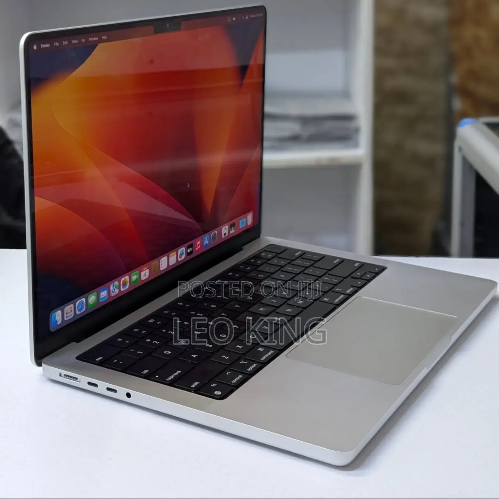 New Laptop Apple MacBook Pro 2021 M1 16GB Apple M1 Pro SSD 512GB