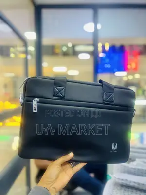KVM Laptop Bag