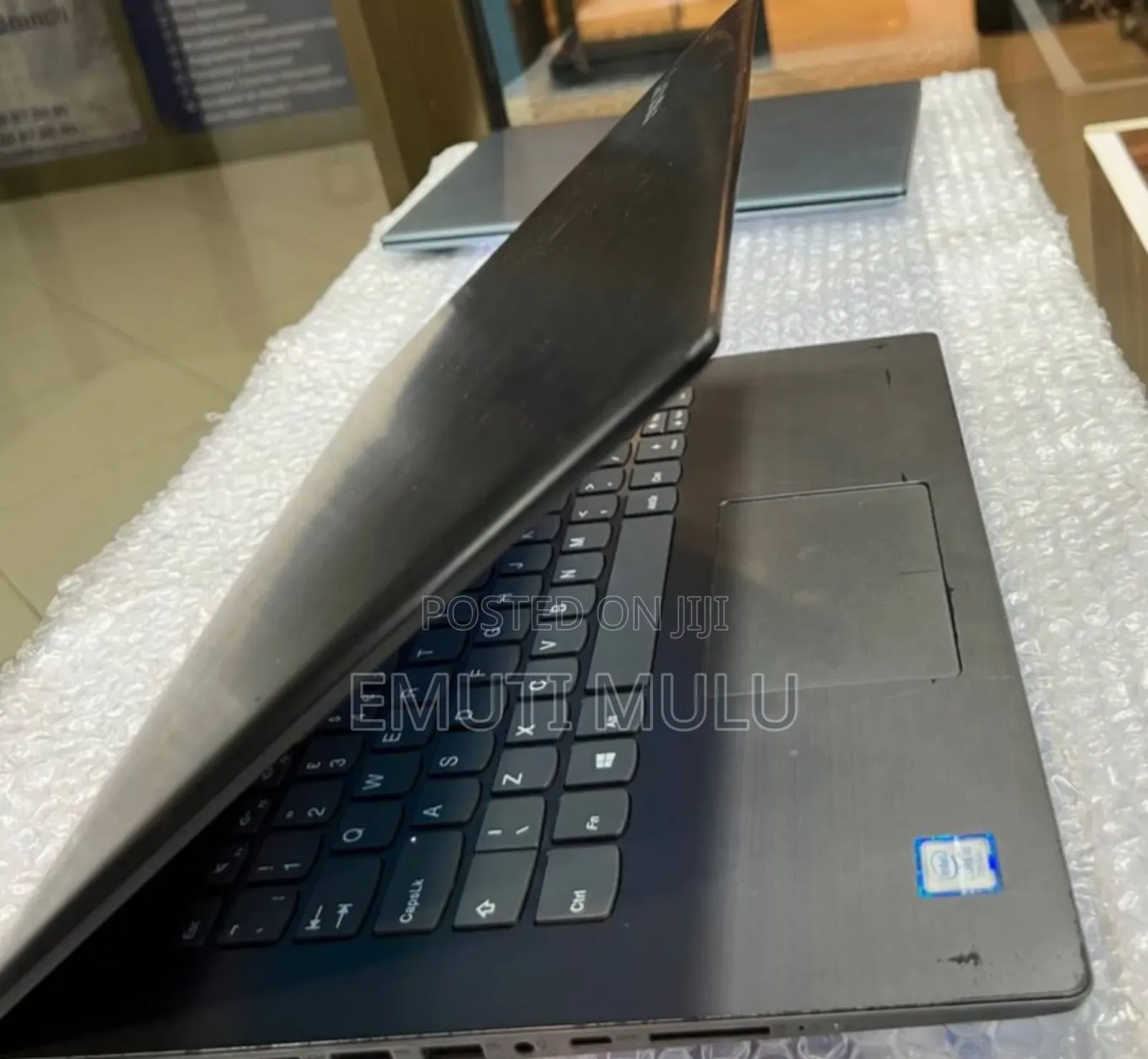New Laptop Lenovo IdeaPad 330 4GB Intel Core i5 SSD 1T
