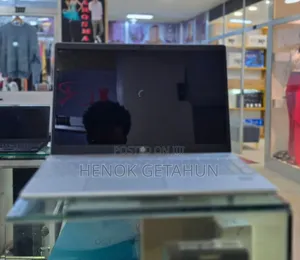 New Laptop HP Pavilion 15 8GB Intel Core i5 HDD 1T