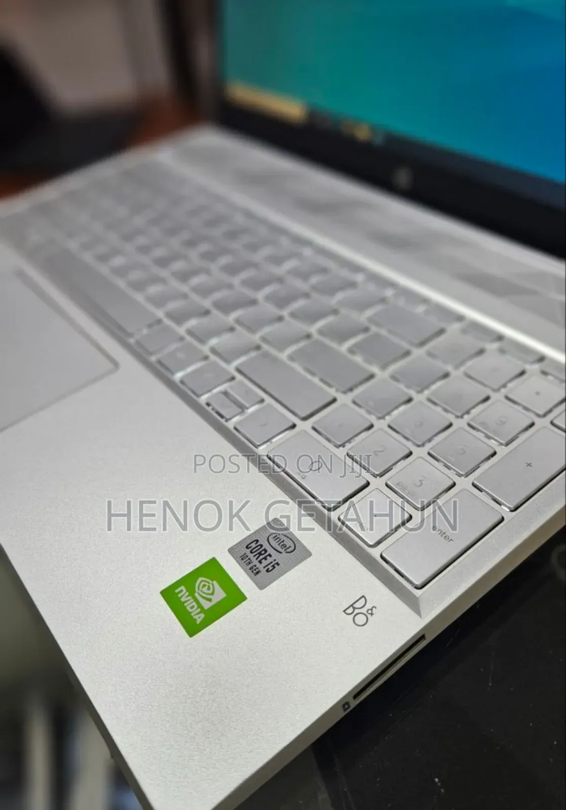 New Laptop HP Pavilion 15 8GB Intel Core i5 SSD 256GB