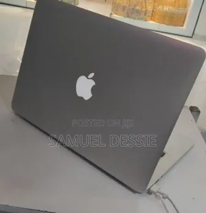 New Laptop Apple MacBook Air 2015 4GB Intel Core i5 SSD 256GB