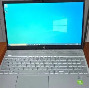 New Laptop HP Pavilion 15 8GB Intel Core i5 SSD 256GB