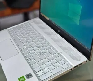 New Laptop HP Pavilion 15 8GB Intel Core i5 SSD 256GB