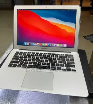 New Laptop Apple MacBook Air 2014 8GB Intel Core i7 SSD 128GB
