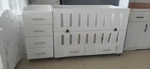 የህፃናት አልጋ ከነ ቦክሱ