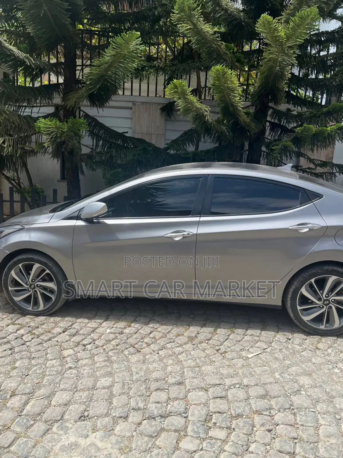 Hyundai Avante 2012 Silver