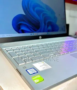 New Laptop HP Pavilion 15 8GB Intel Core i7 SSD 512GB