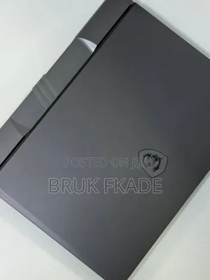 New Laptop MSI Vector 16 HX AI A2XWIG 16GB AMD Ryzen 9 SSD 1T
