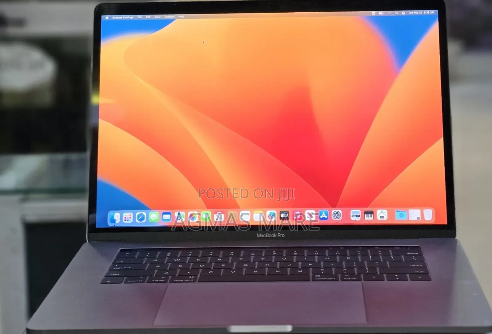 New Laptop Apple MacBook Pro 2017 16GB Intel Core i7 SSD 512GB