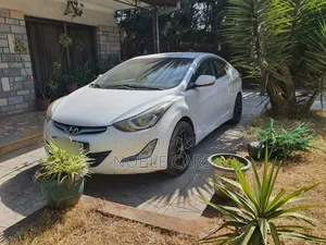 Hyundai Elantra 2015 White