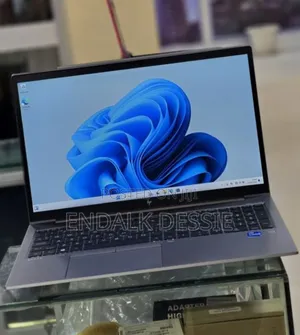 New Laptop HP ZBook Power G9 i7 16GB Intel Core i7 SSD 512GB