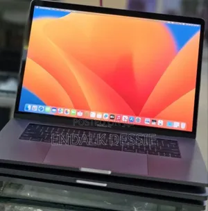 New Laptop Apple MacBook Pro 2017 16GB Intel Core i7 SSD 512GB