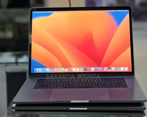 New Laptop Apple MacBook Pro 2017 16GB Intel Core i7 SSD 512GB