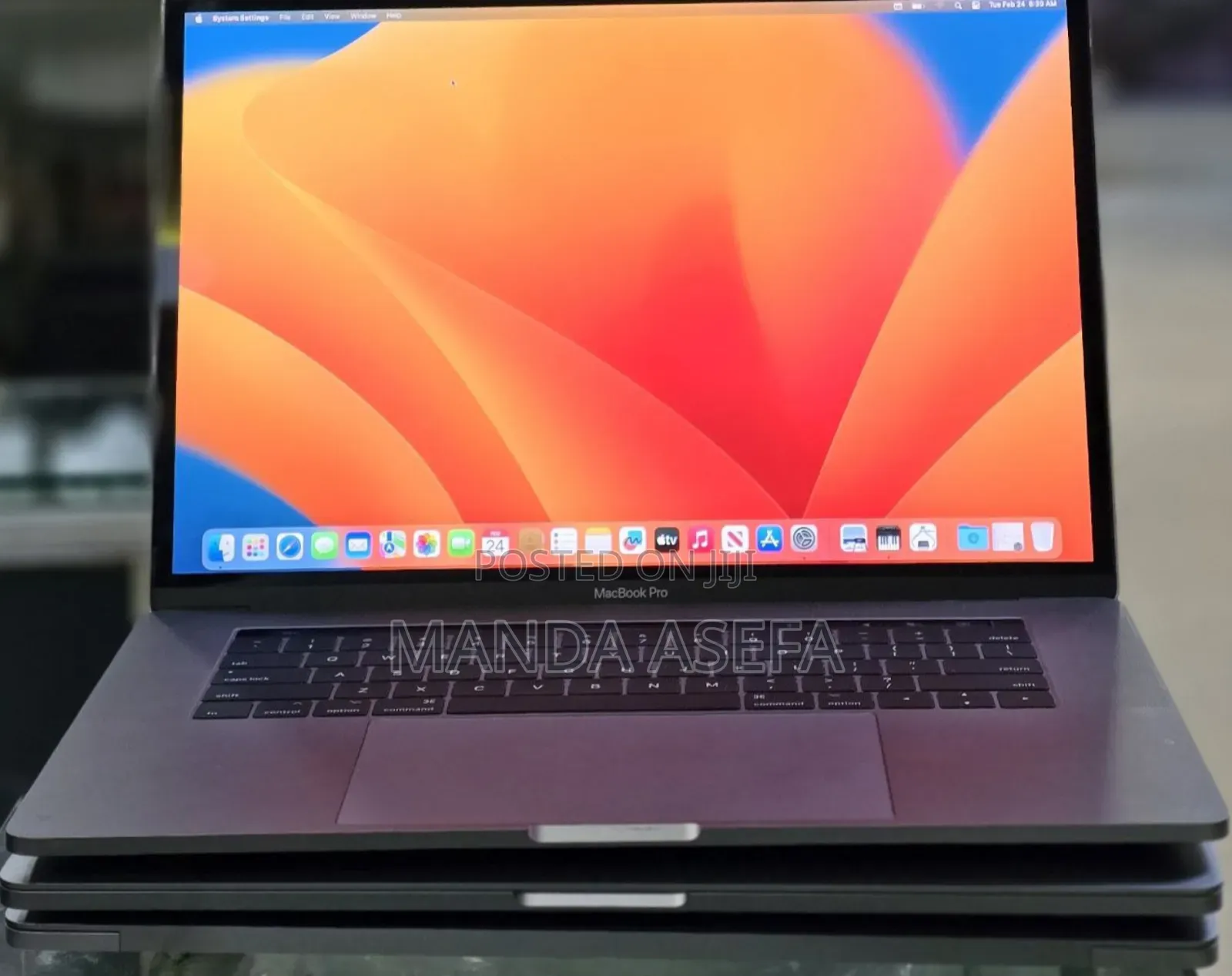 New Laptop Apple MacBook Pro 2017 16GB Intel Core i7 SSD 512GB