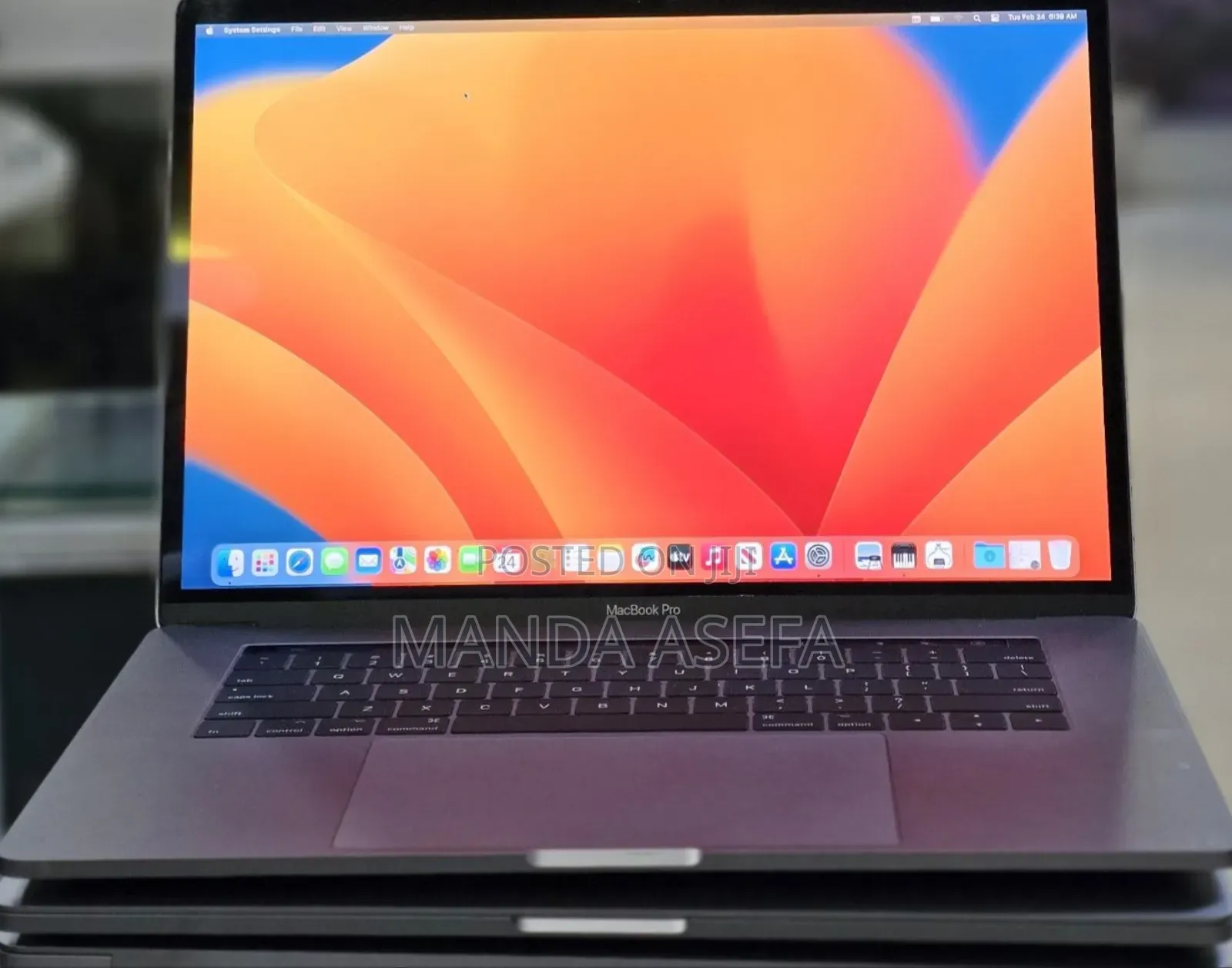 New Laptop Apple MacBook Pro 2017 16GB Intel Core i7 SSD 512GB